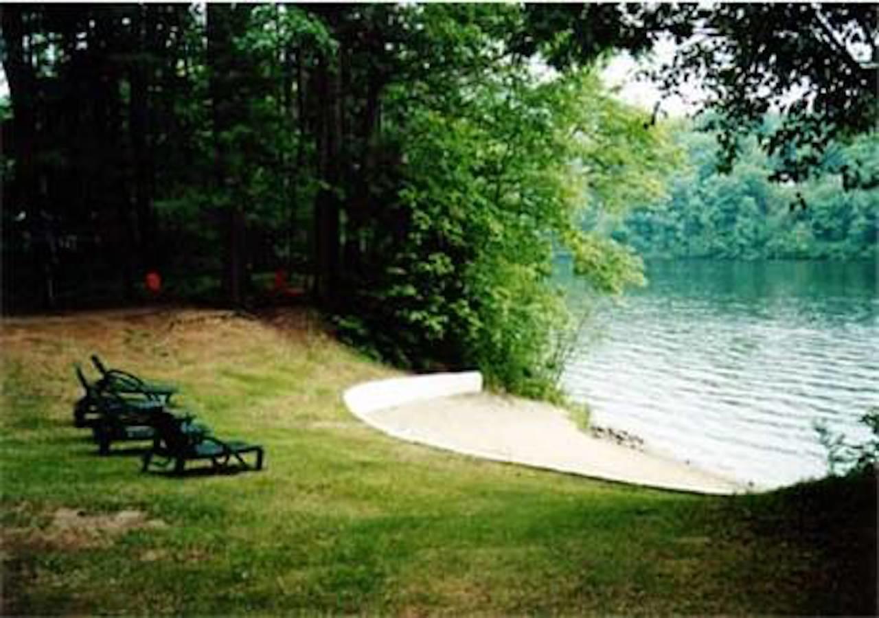 The Elms Waterfront Cottages Lake Luzerne Exterior photo